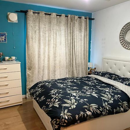 Beautiful 1 Bedroom Ground Floor With Shared Bathroom London Exterior foto