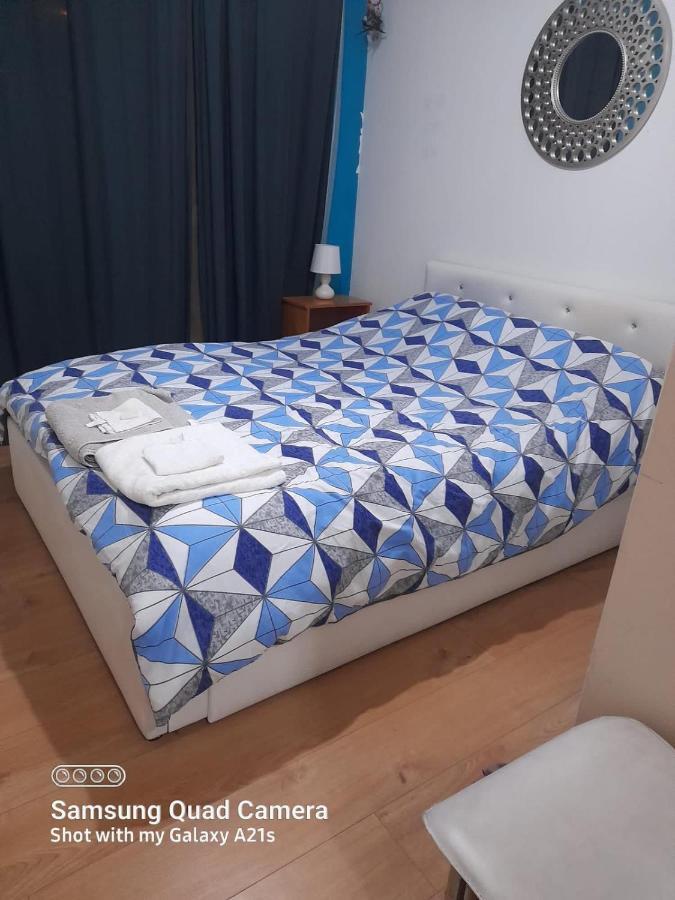 Beautiful 1 Bedroom Ground Floor With Shared Bathroom London Exterior foto